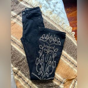 Size 0 Embroidered leg idyllwind jeans